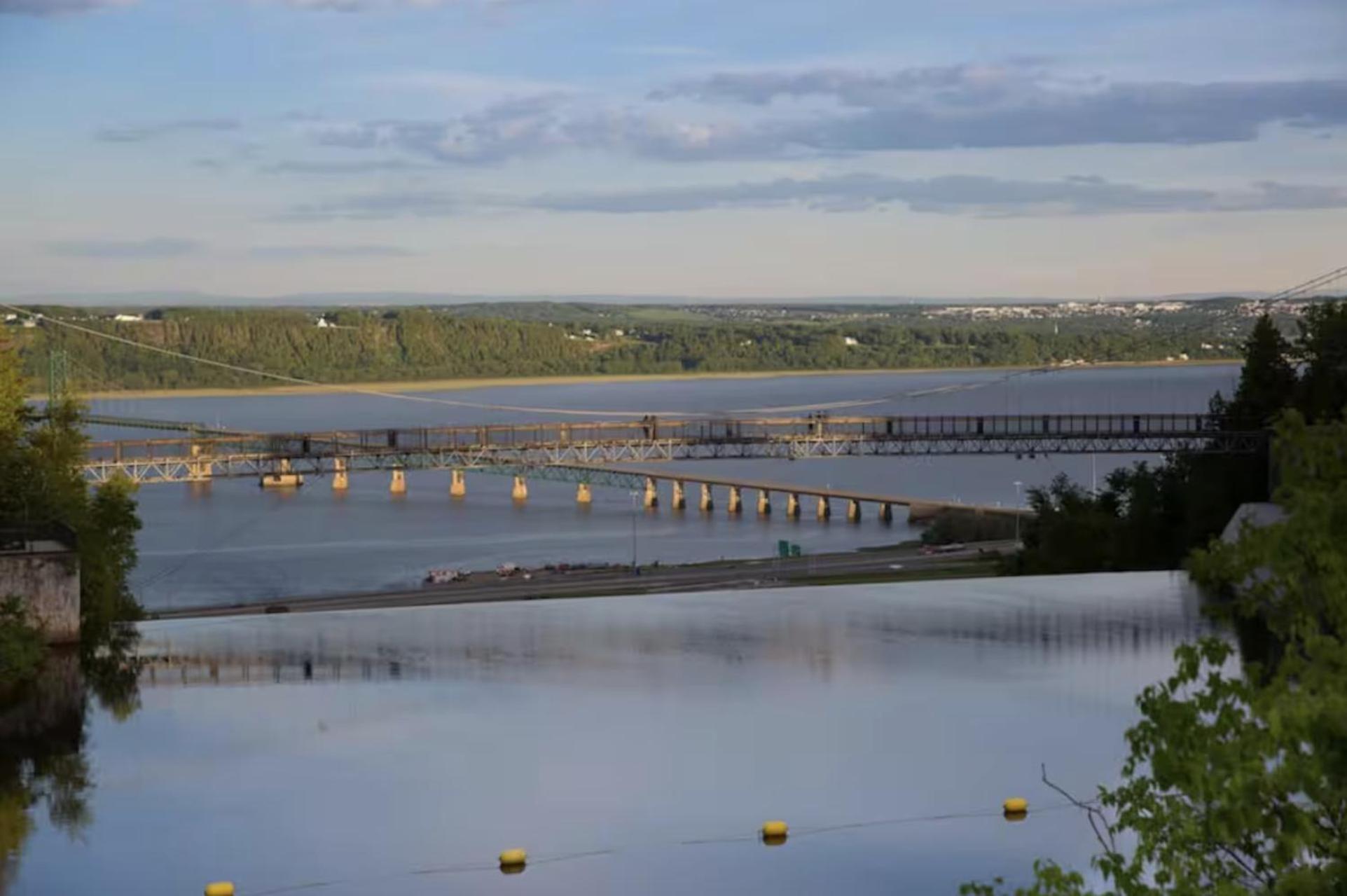 Initial - Horizon - Chutes-Montmorency Saint-Jean-de-Boischâtel 外观 照片
